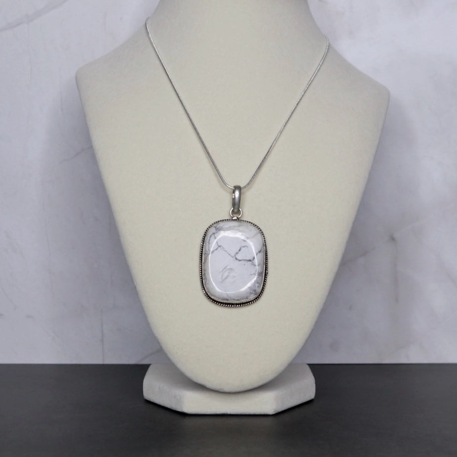 Howlite
