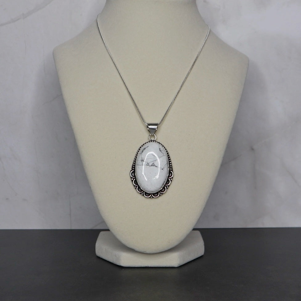 Howlite