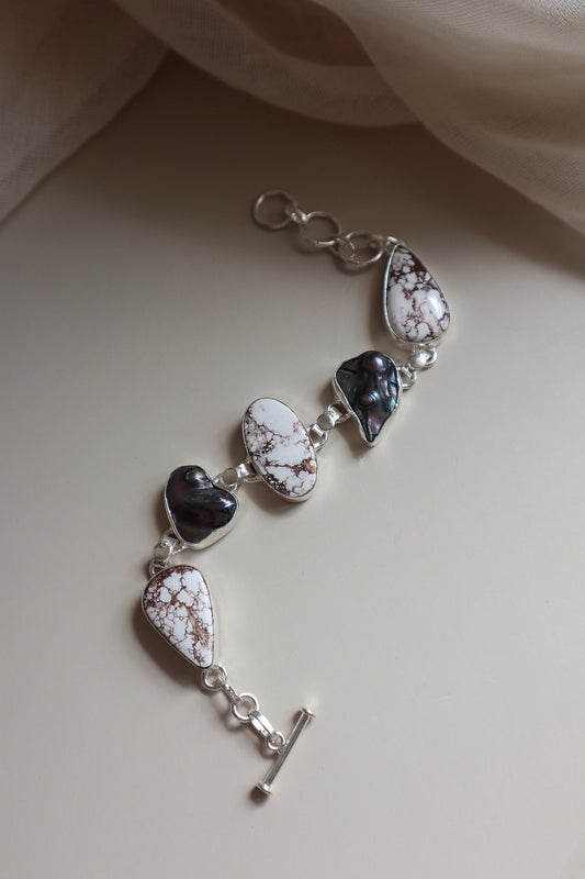 Wild Horse Stone & Biwa Pearl